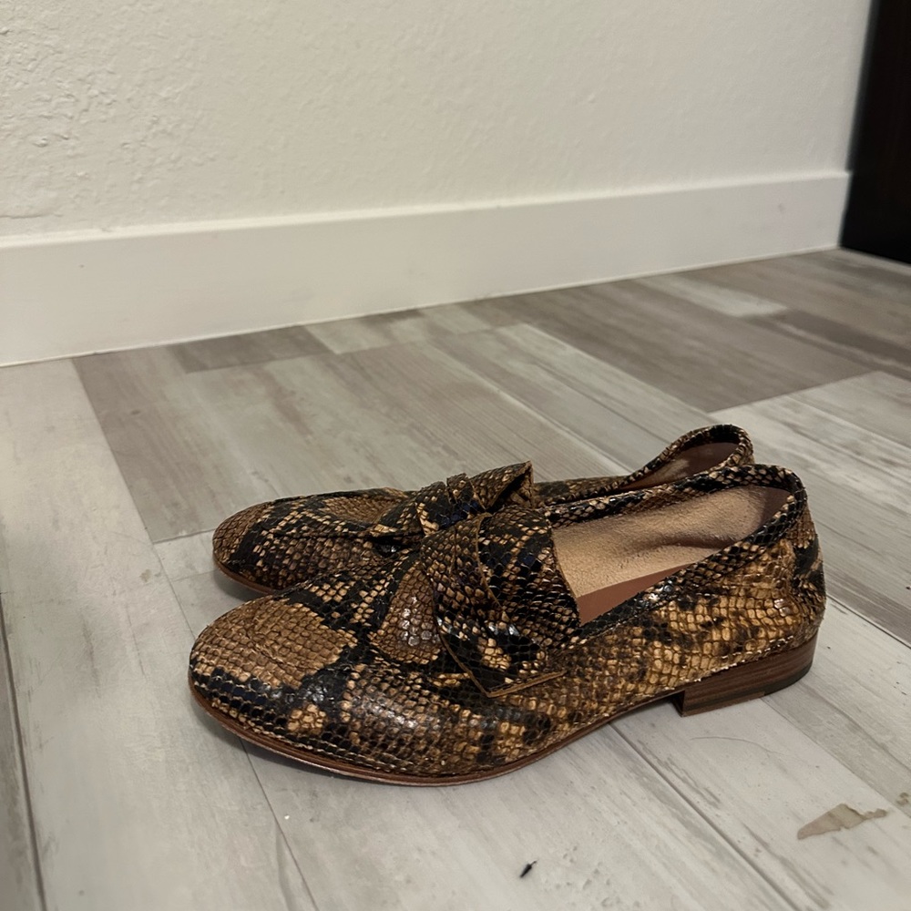 M.Gemí women’s moccasin shoes size 36.5
